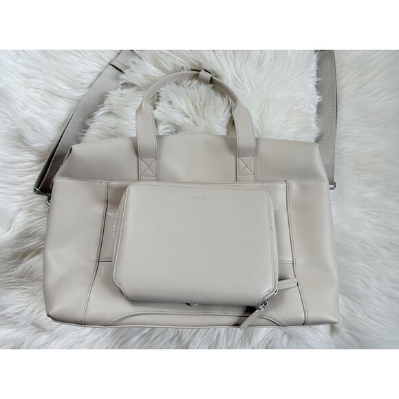Monos Metro Weekender Duffle Bag Like New Ivory Tan - Picture 4 of 7